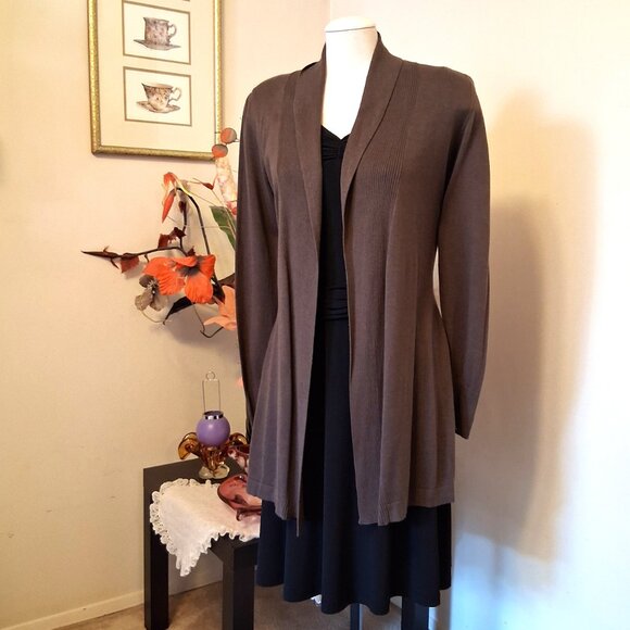 NWOT gollehaug collection Brown Cardigan Knit Lightweight Sweater Outerwear - Picture 2 of 7